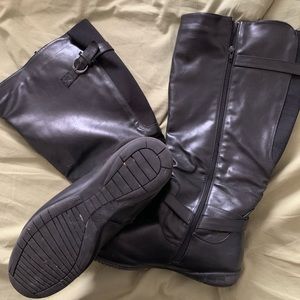 Women’s size 12 extended calf boots